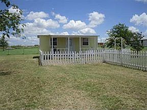 3rd image of 16386 S Interstate Highway 35