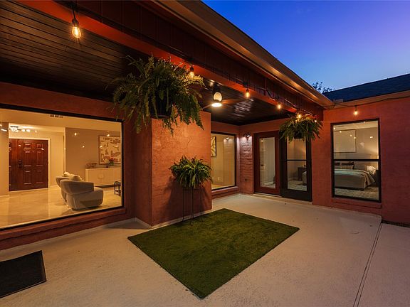 3rd image of 619 Rancho Bauer Dr