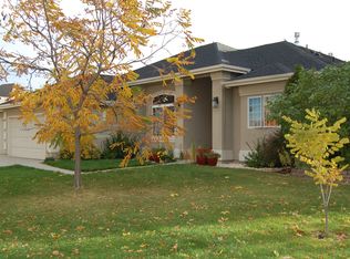 1030 Huntington Hills Dr, Fort Collins, CO 80525
