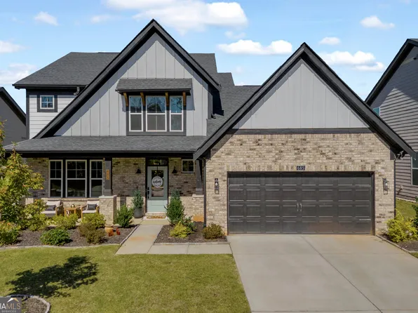 685 Michigan Cir, Hoschton, GA 30548
