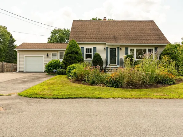 22 Crescent Avenue, Dover, NH 03820