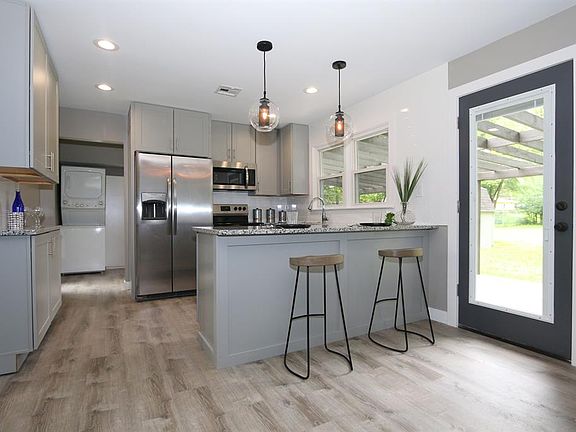 4th image of 5645 Betty Ln