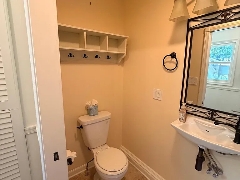 1214 Eastover Pkwy — Photo 9