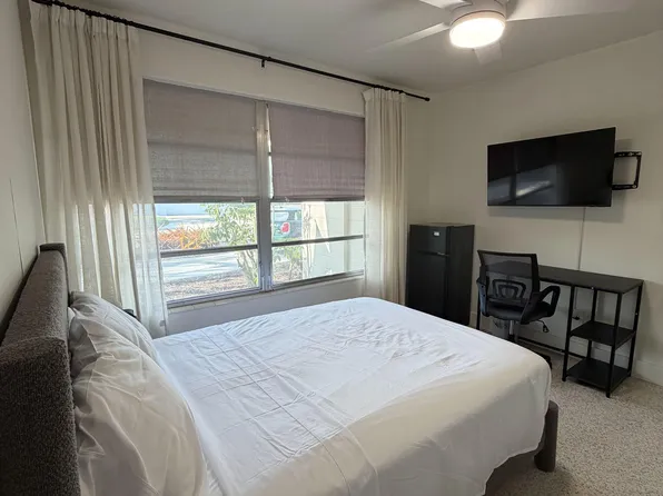 (undisclosed Address), Sarasota, FL 34243