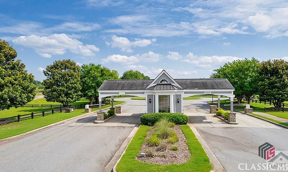 1st image of 1001 Club House Drive #1011
