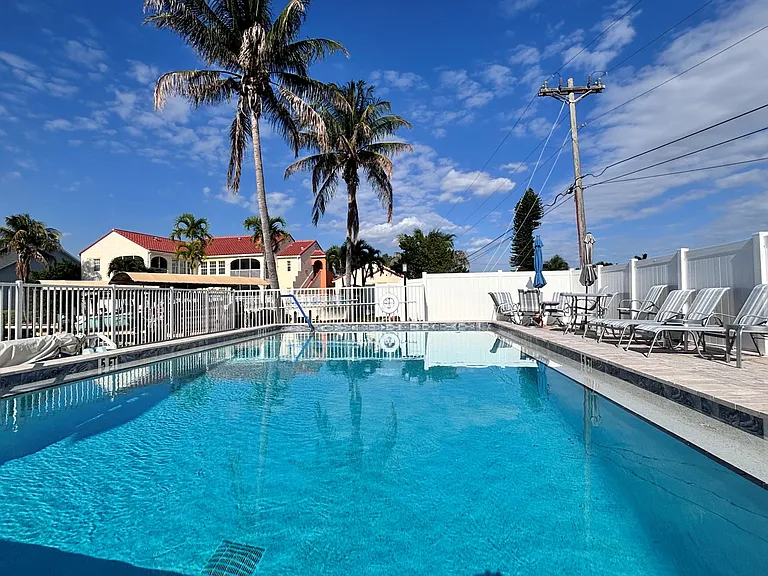 Don't you think it's a great time to jump in and refresh yourself after a hot summer day like today!