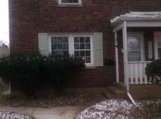 246 Beacon Pl, Munster, IN 46321