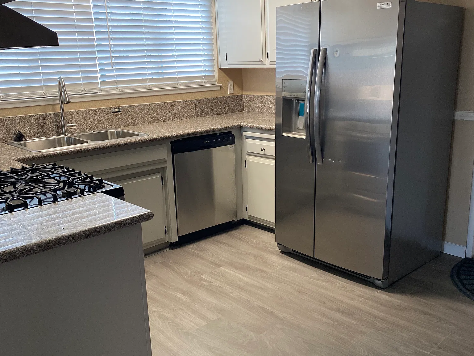 4 bed, 1269 sqft, $2,800 — Photo 2