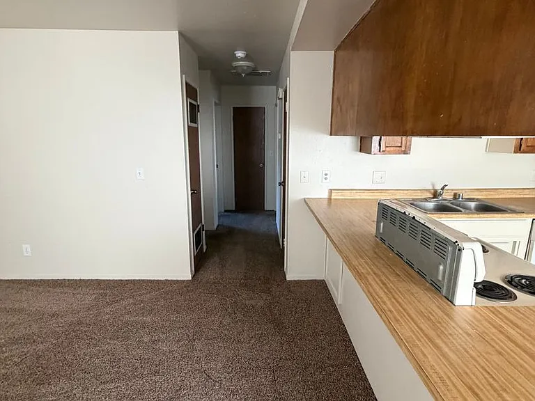 3352-3358 San Mateo Ct — Photo 3