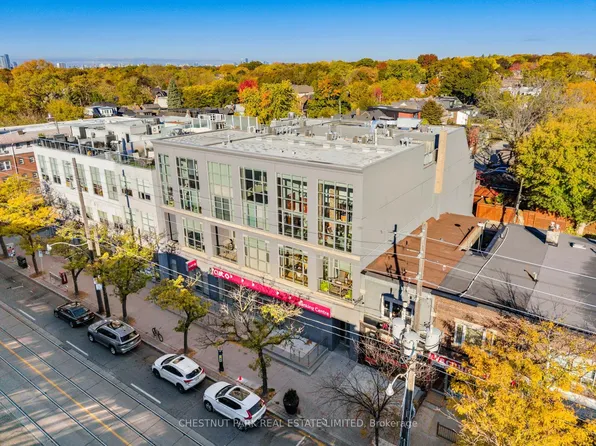 1852 Queen St E Penthouse 304, Toronto, ON M4L 1H1