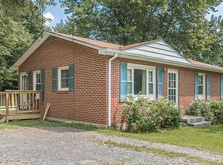346 Oak Dr, Blue Ridge, VA 24064
