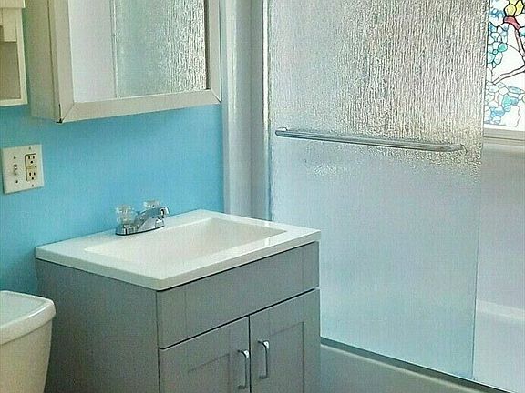 2nd image of 20 Wilshire St #2