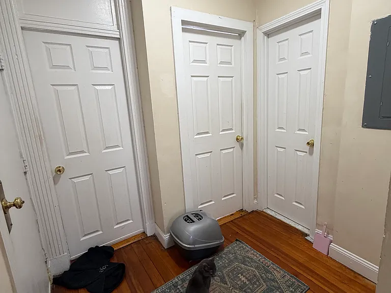 895 Huntington Ave #5 — Photo 2
