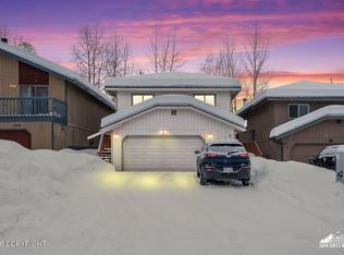 6010 Longoria Cir, Anchorage, AK 99504