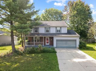 260 Timber Ridge Dr, Pickerington, OH 43147