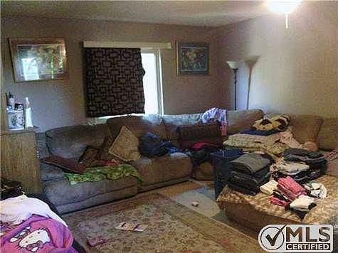 2nd image of 602 Maywood St