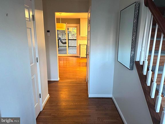 2nd image of 16068 Hayes Ln