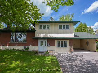 2763 Kelly Ave #1, Ottawa, ON K2B7V2