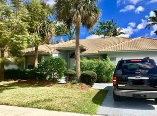 9537 Carousel Cir E, Boca Raton, FL 33434