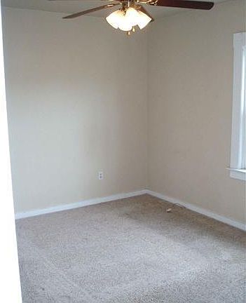 5th image of 688 Amador St