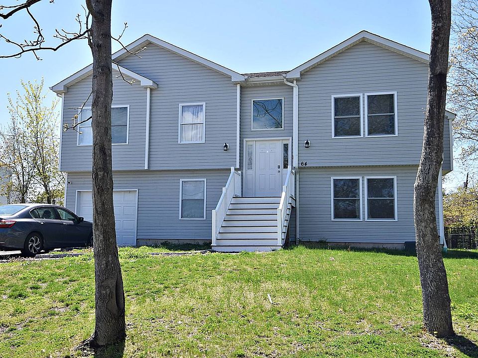 1st image of 64 Park Dr