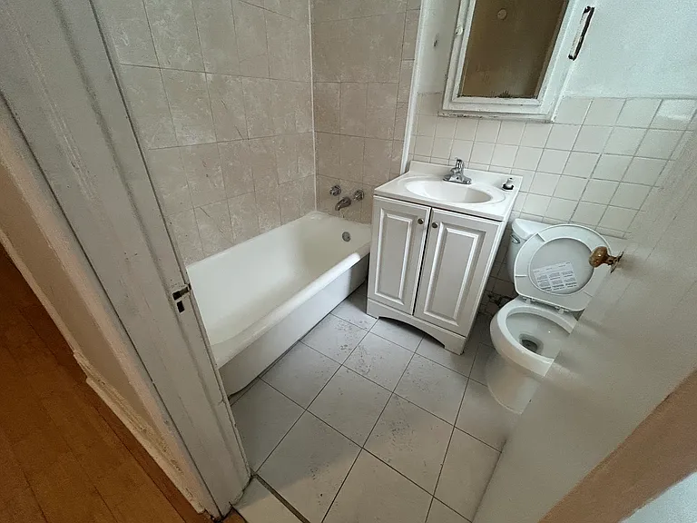3431 Spring Garden St #B2 — Photo 10