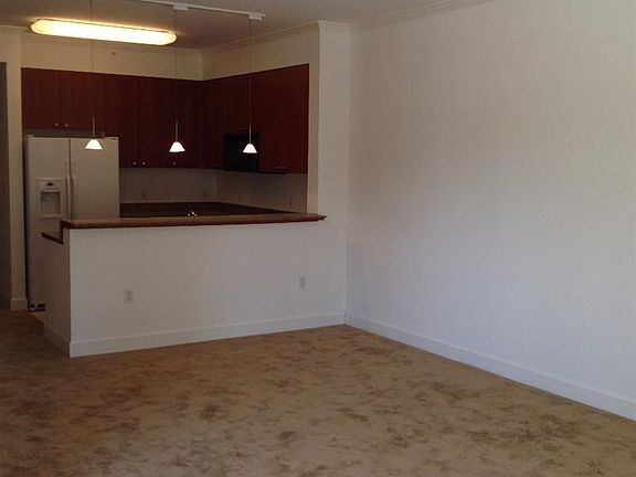 5th image of 246 2nd St APT 707
