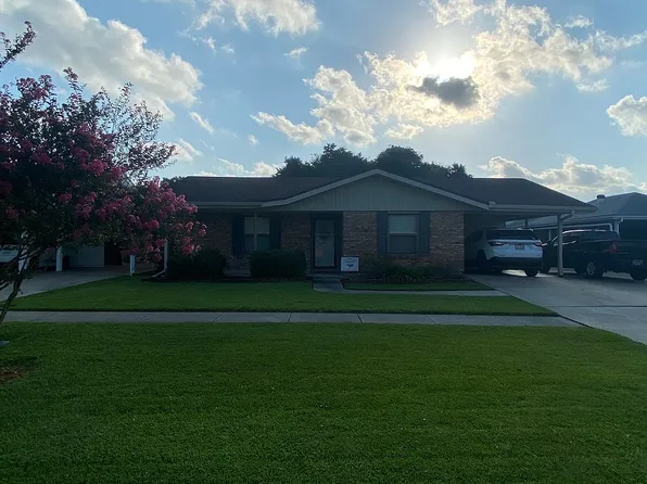 909 Myrtle St, Morgan City, LA 70380