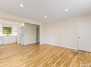 17 Artic St Floor 2, Greenwich, CT 06830