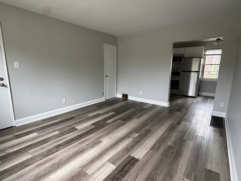 2464 Grinstead Dr #1 — Photo 10