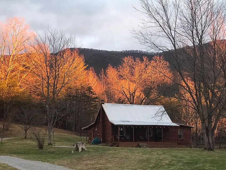 1st image of 2582 Smithfield Rd