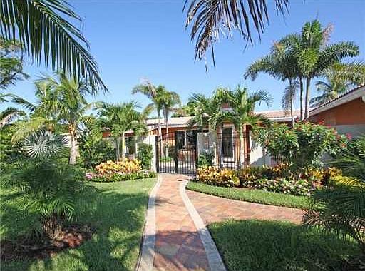 Home For Sale In Boca Villas
