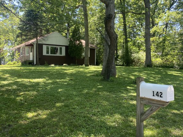 142 School St, Wood Dale, IL 60191