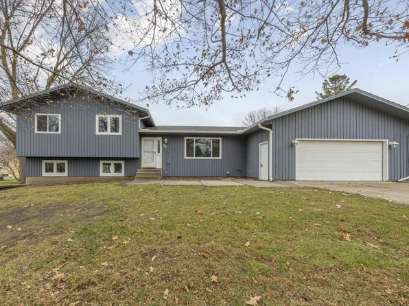 22 Mitchell Dr, Faribault, MN 55021