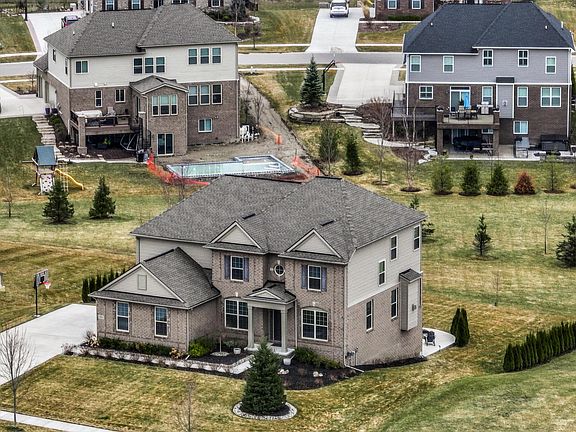 2nd image of 370 Eden Prairie Dr