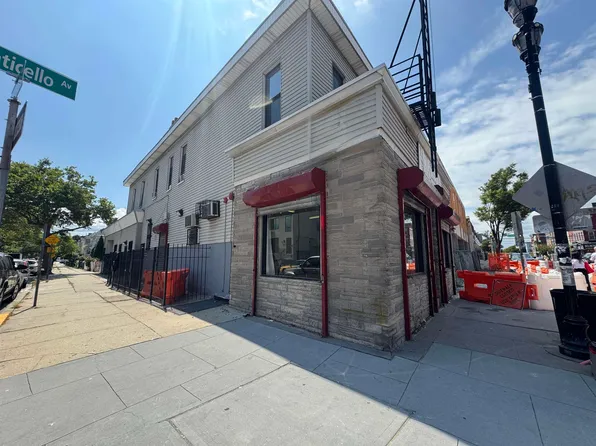 176 Monticello Avenue image 1 of 9