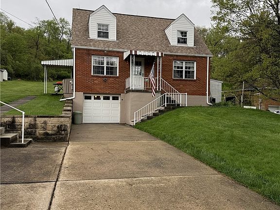 2nd image of 27 Christine Dr