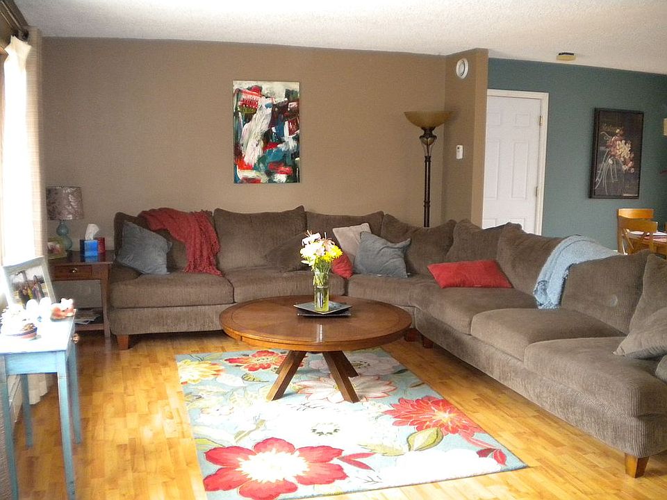 1st image of 140 Humboldt Way