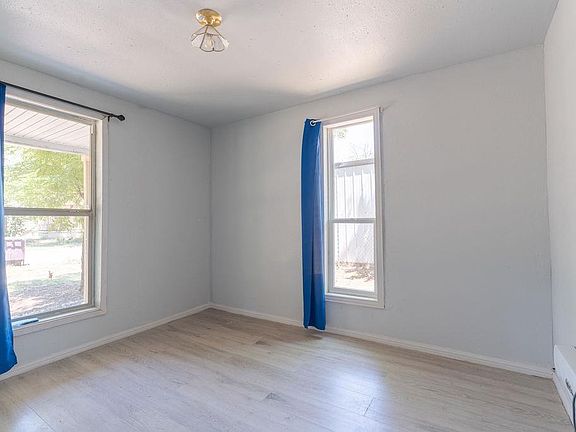 3rd image of 224 W 1st St