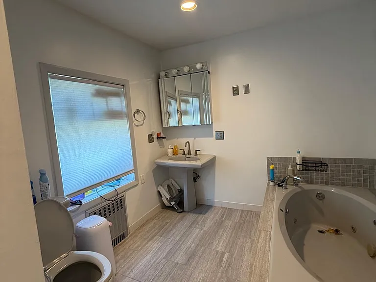 725 Westfield Ave — Photo 5