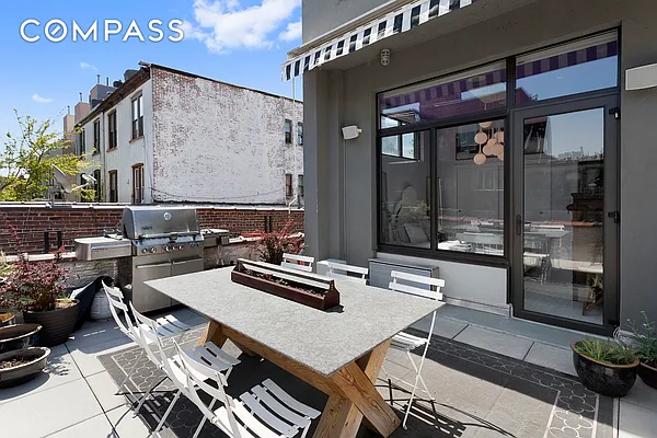 Sold by Compass | media 23