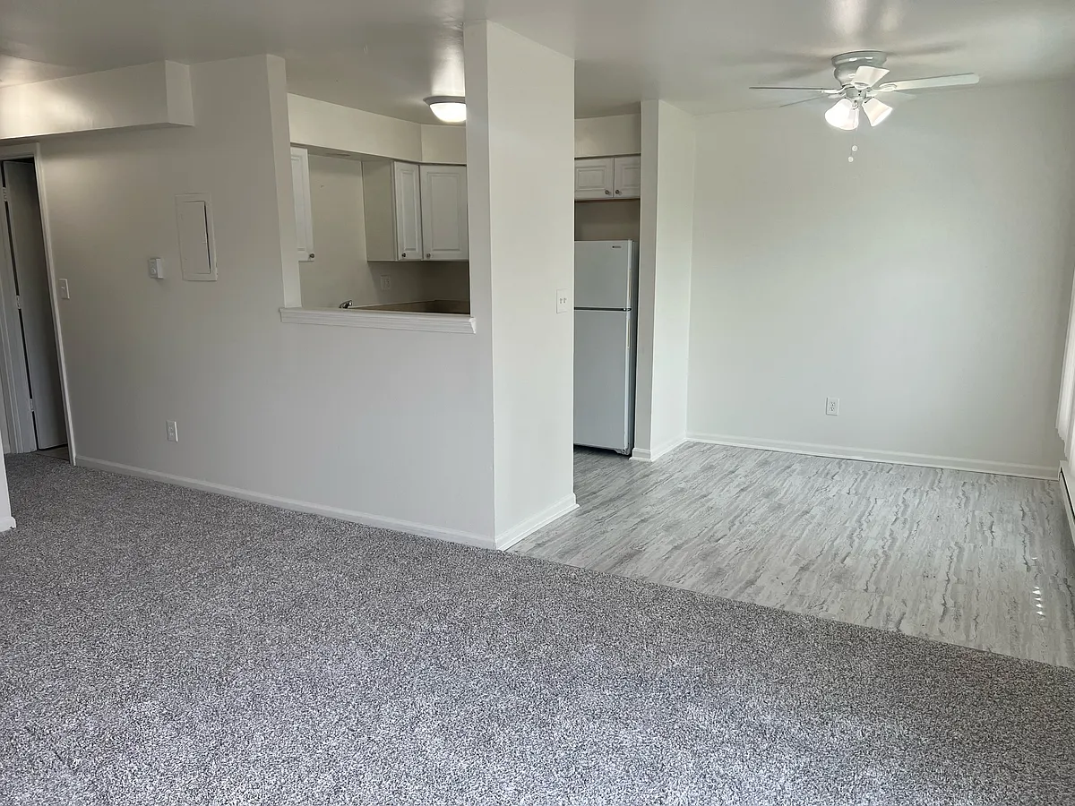 Building Photo - 4313 Centennial Ct #4