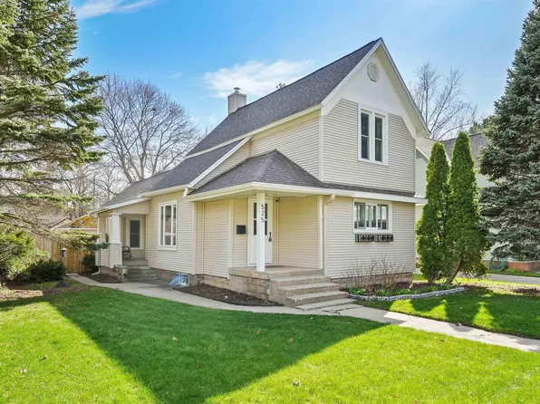 525 W 7th St, Traverse City, MI 49684