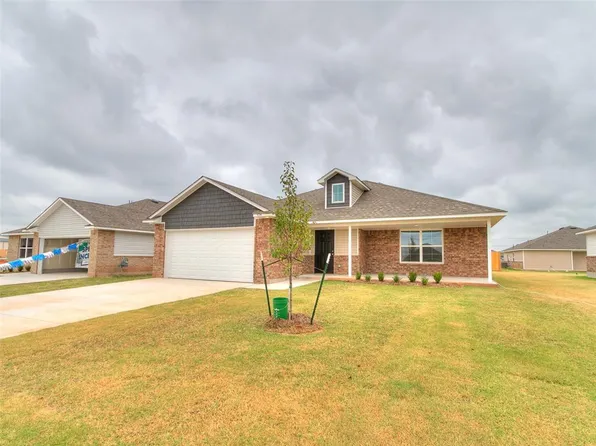 924 S Bear Ln, Mustang, OK 73064