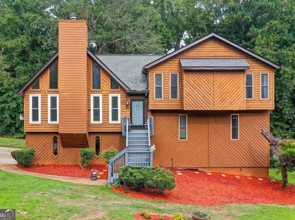 2441 Deer Isle Cv, Lawrenceville, GA 30044