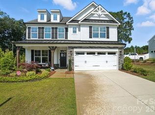 109 Summerhill Dr, Mooresville, NC 28115