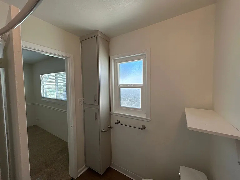 Live Where Downtown Meets Midtown, Absolute Must See! — Photo 20