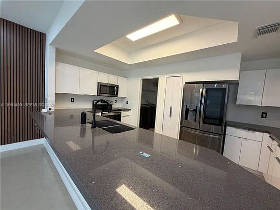5th image of 8415 NW 108th Pl