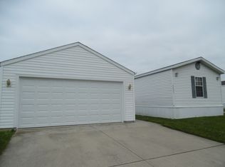 6823 Kensington Dr E, Fort Wayne, IN 46818