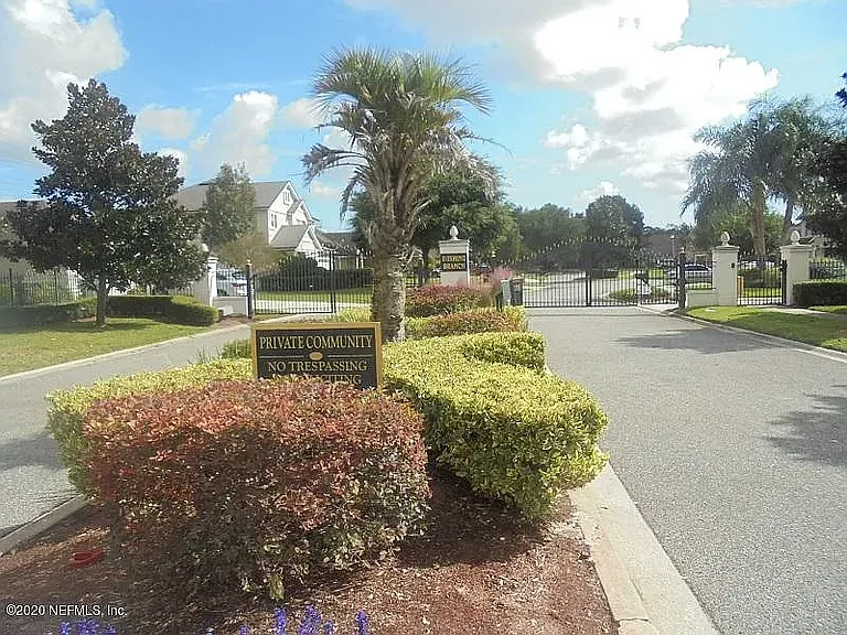 3120 Double Oaks Dr — Photo 25
